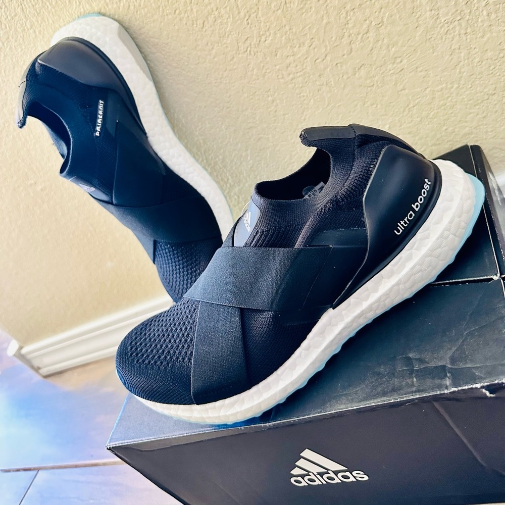 NEW! Women's Adidas Black Ultraboost DNA Slip on Running Shoes